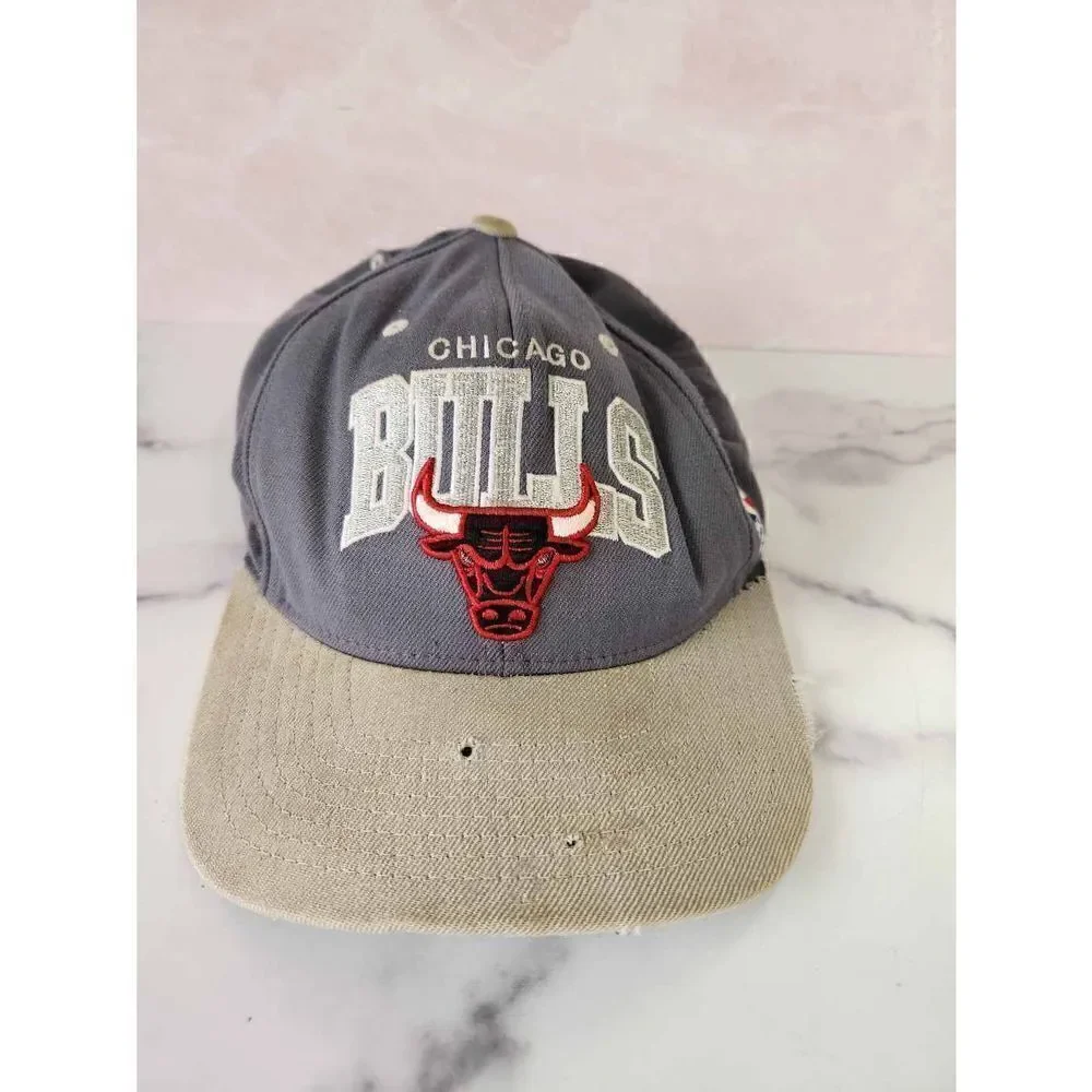 Chicago Bulls Basketball grey hat Mitchell & Ness Nostalgia Co. Philadelphia Har
